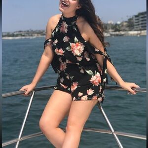 Audrey 3+1 floral romper